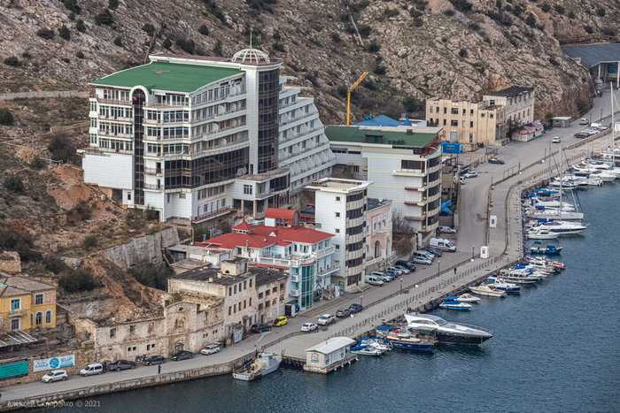 Таврическая набережная.